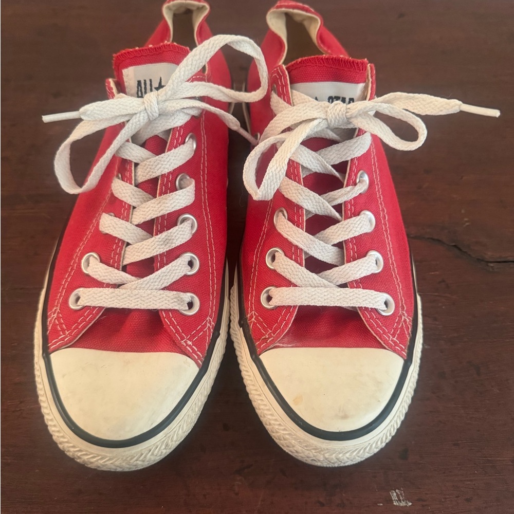 Converse - Picture 2 of 7